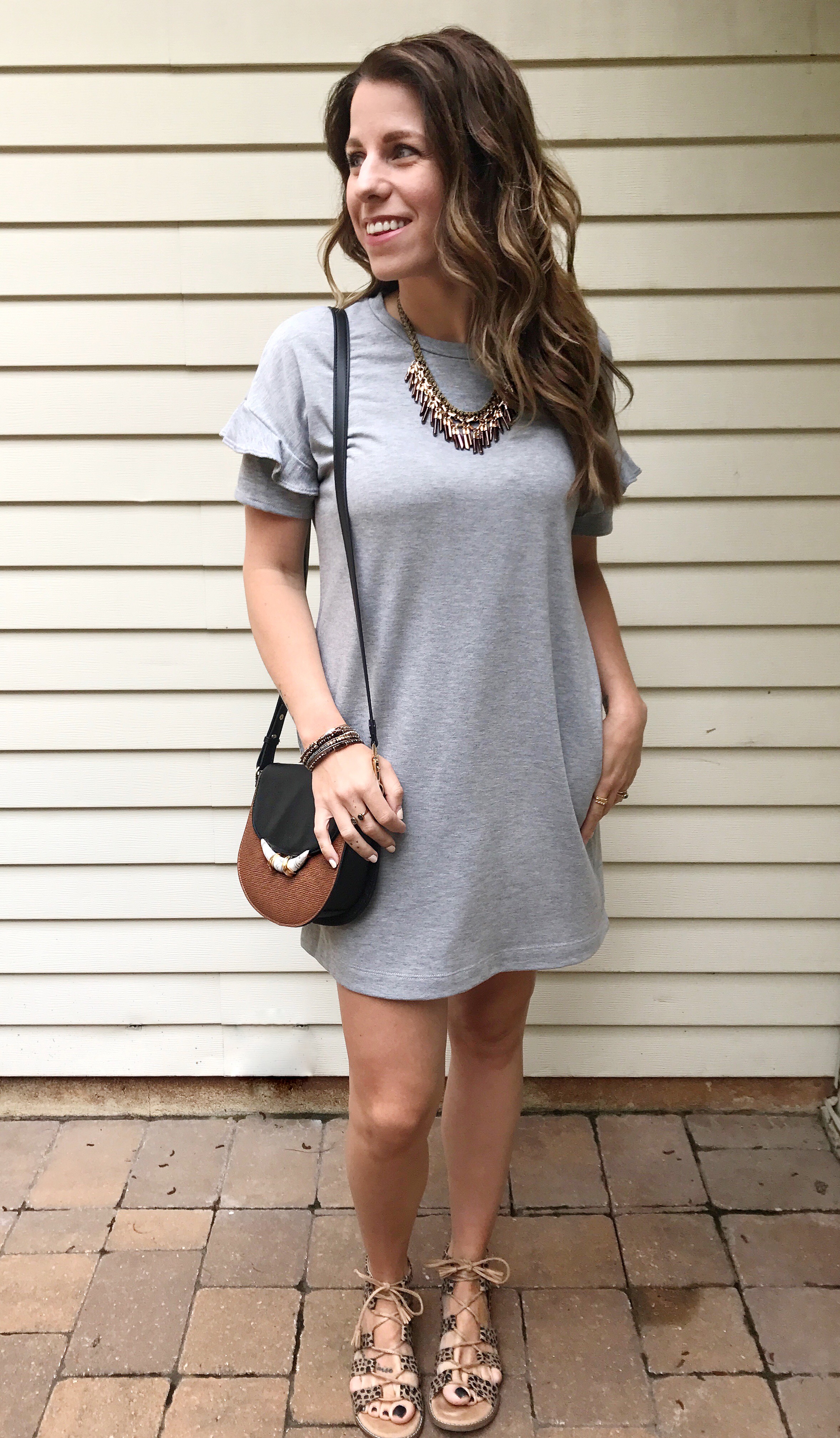 three ways to wear a gray t-shirt dress. – Jillian Rosado