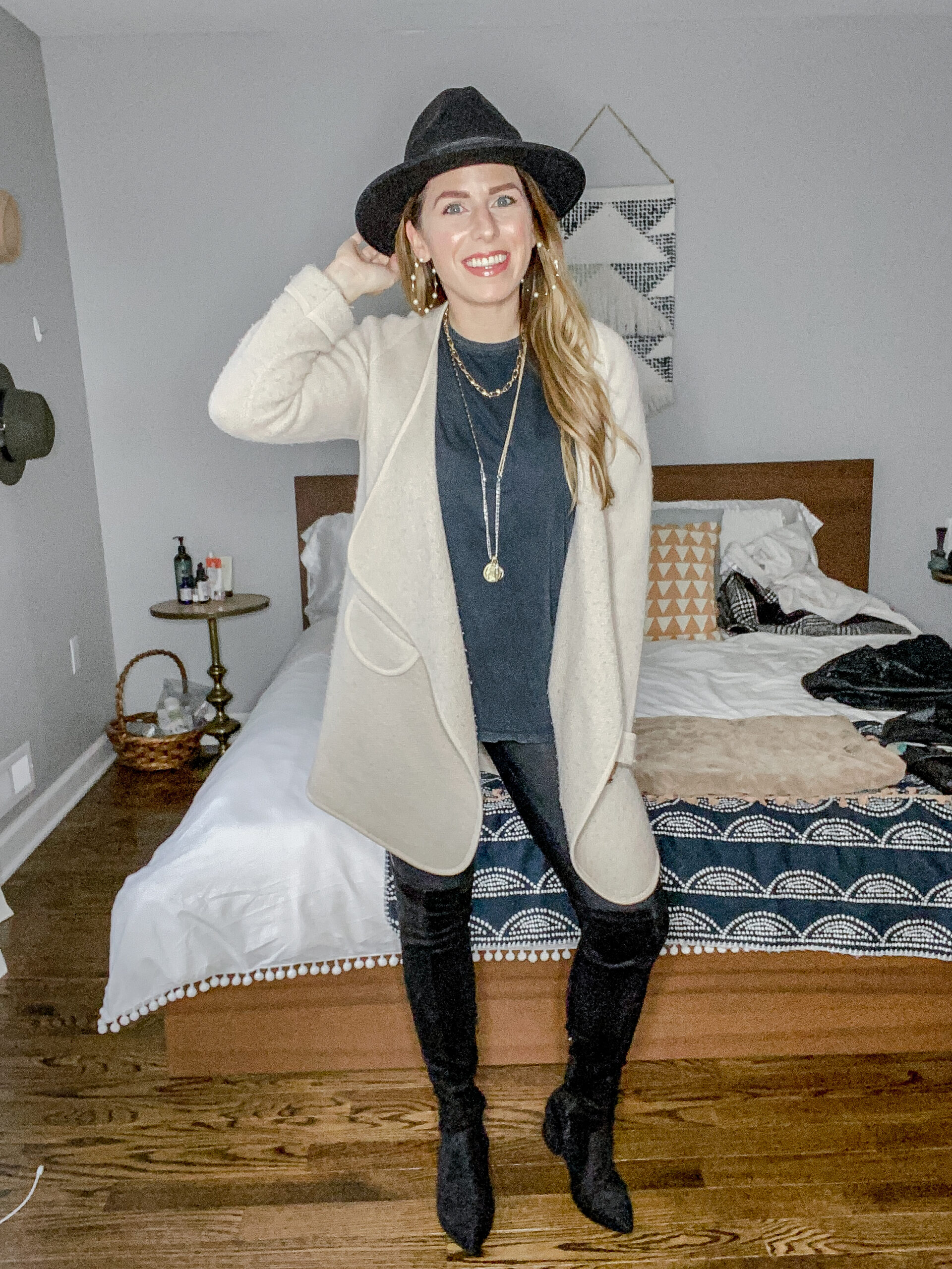 30+ Ways To Style Spanx Faux Leather Leggings – Jillian Rosado